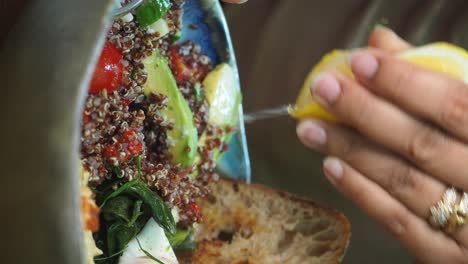 healthy quinoa and avocado salad with lemon