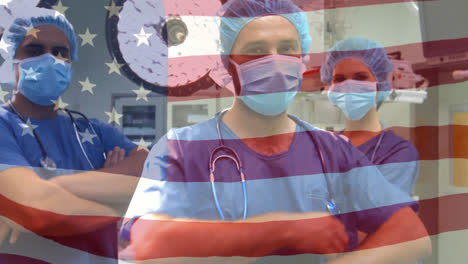 Animation-Der-Flagge-Der-Vereinigten-Staaten-Von-Amerika,-Die-über-Chirurgen-Im-Operationssaal-Weht