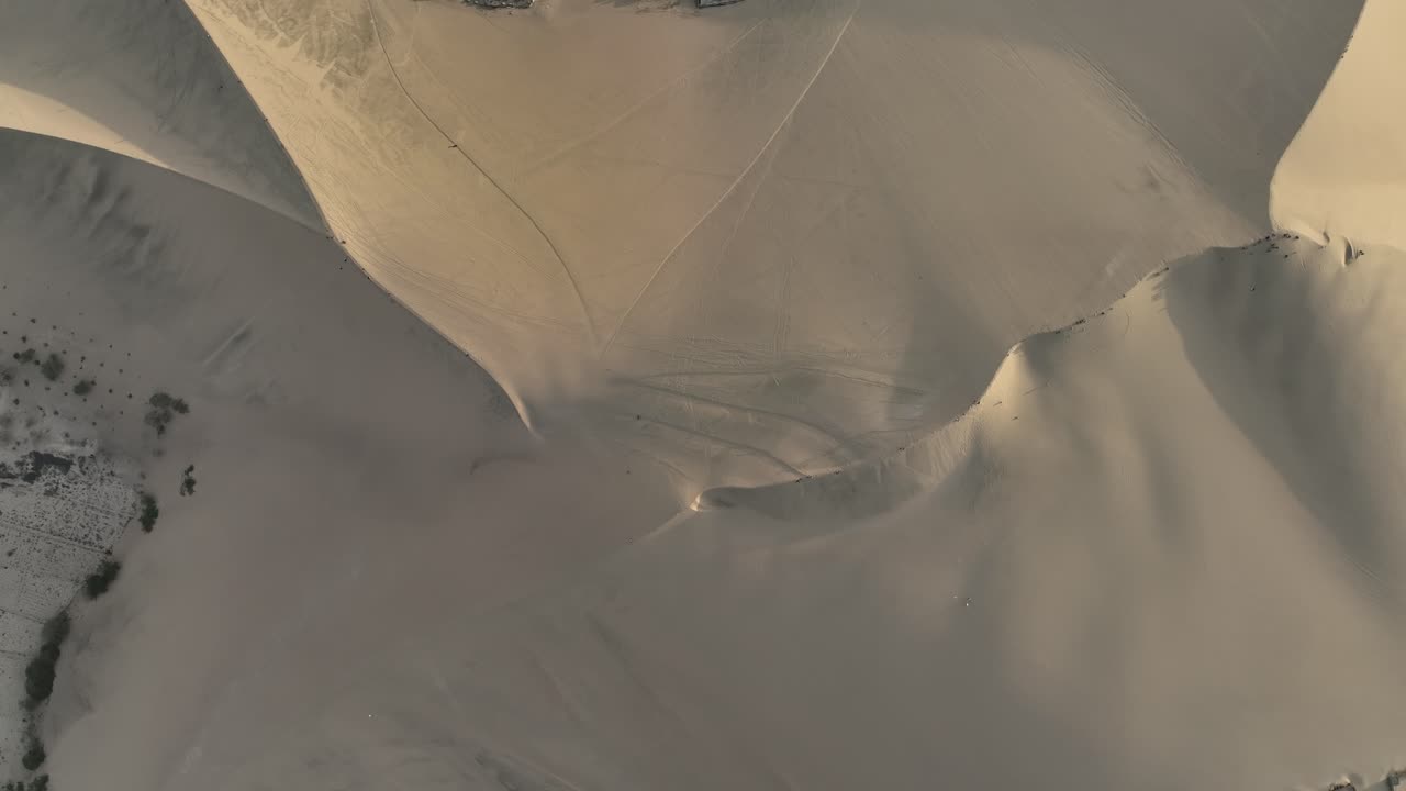 사막, ica, huacachina, 페루의 중심부에 독특한 리조트를 공개하는 상위 뷰 샷