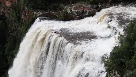 Toma-Estática-Del-Lado-Izquierdo-De-Las-Cataratas-De-Lisboa-En-Grasskop,-Sudáfrica