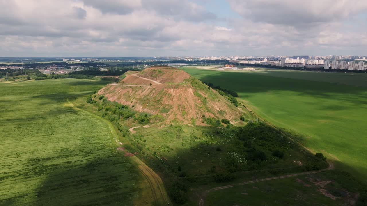 가전 폐기물 쓰레기 매립지: 처리를 위해 문을 닫습니다: 환경 보호: 항공 사진