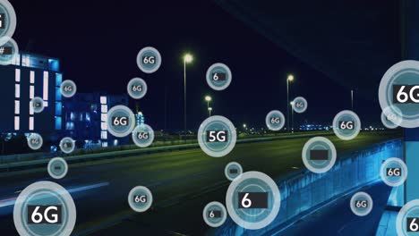 animación de múltiples pancartas de texto 6g contra el lapso de tiempo del tráfico nocturno de la ciudad.