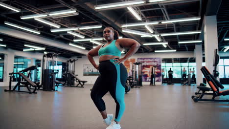 plus-size woman working out in a gym