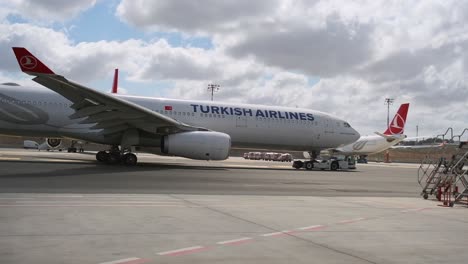 Working-images-of-aircraft-cleaning-company-employees-aircraft-ladder-flight-preparation-control-preparations-boarding-gate-procedures-activities