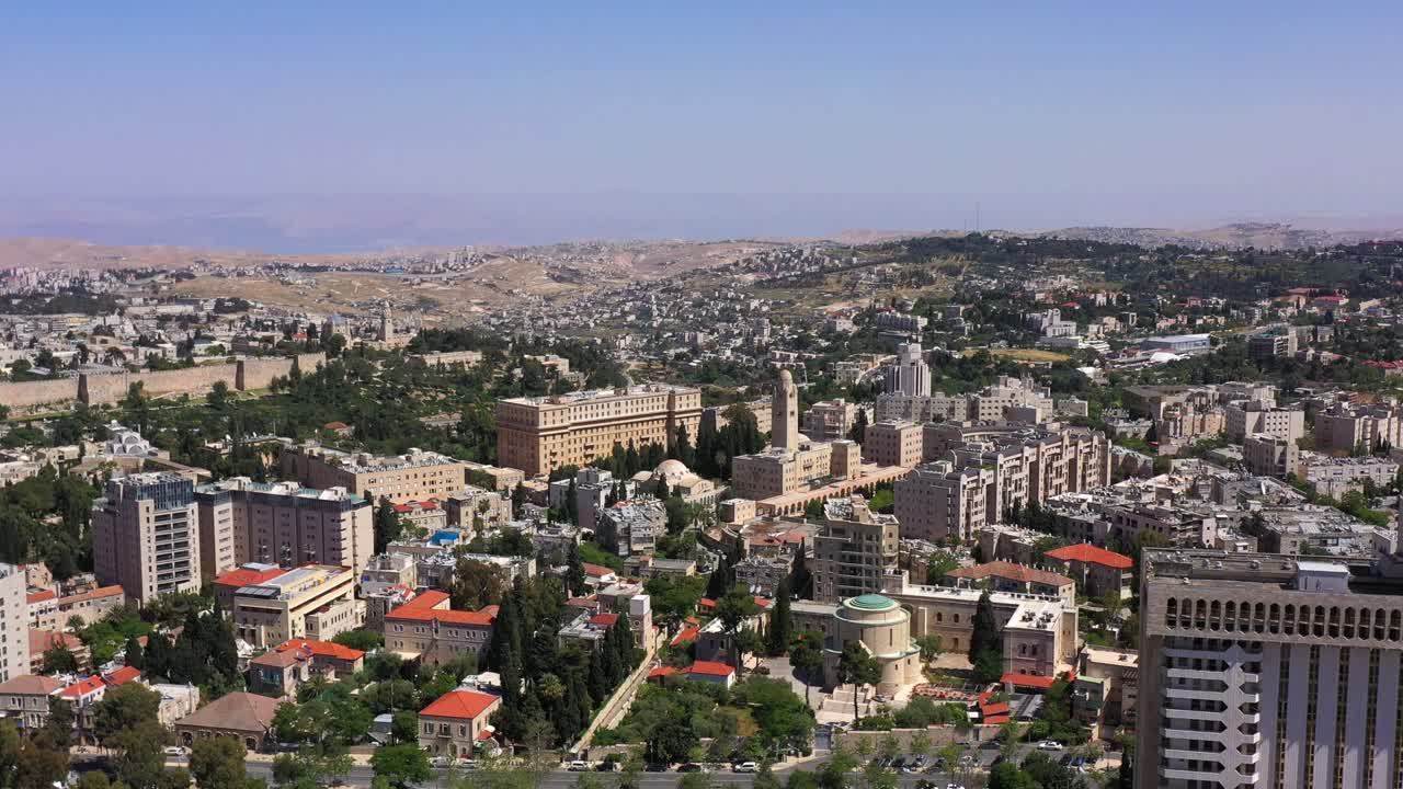 centro de jerusalén y las murallas de la ciudad antigua - aerial