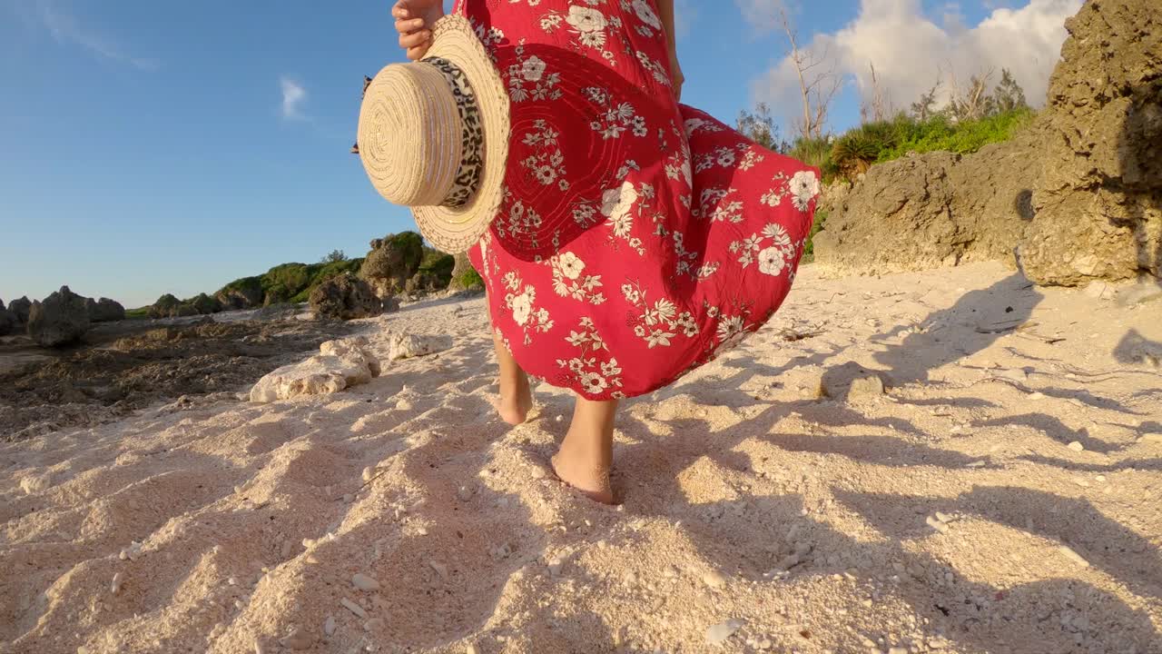 hd-4k-해변에서 걷기-2018