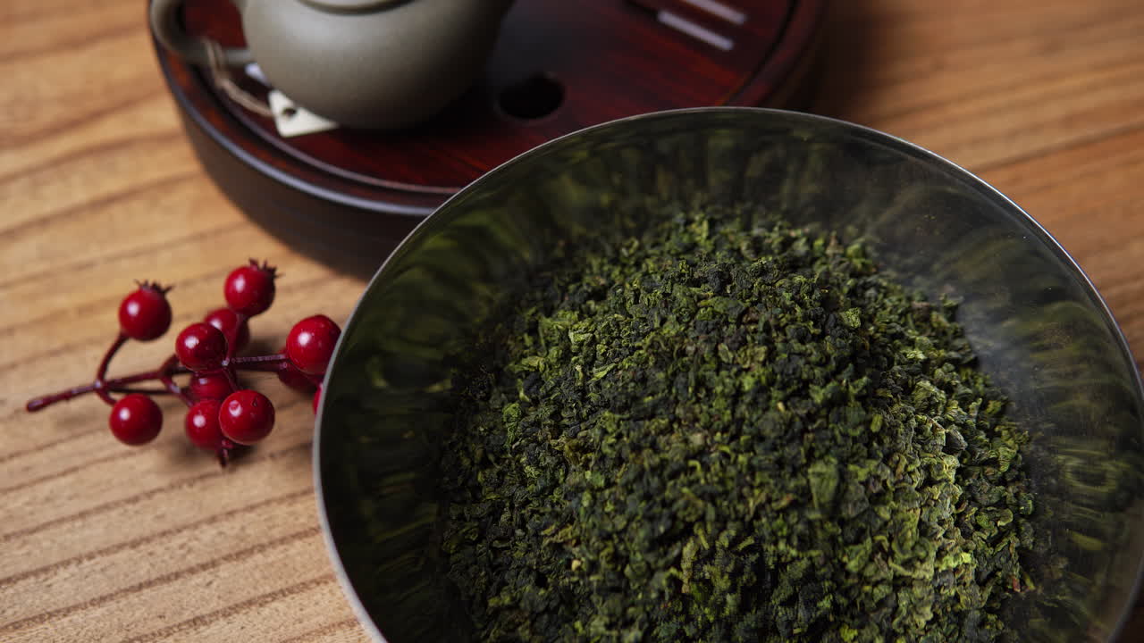 녹색 차를 준비하는 것