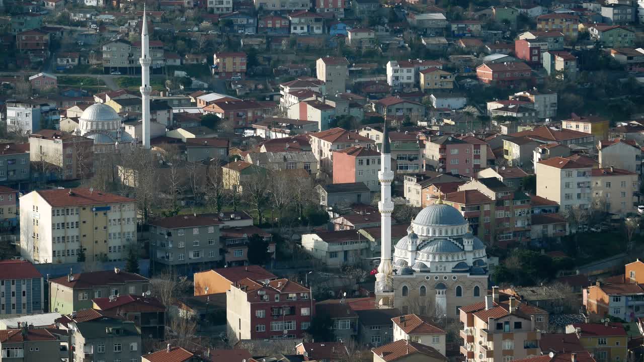 vista aérea de una ciudad turca con mezquitas