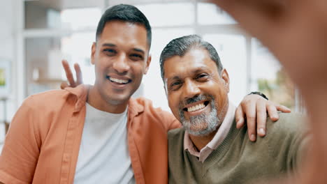 Senior-father,-son-and-selfie-with-face