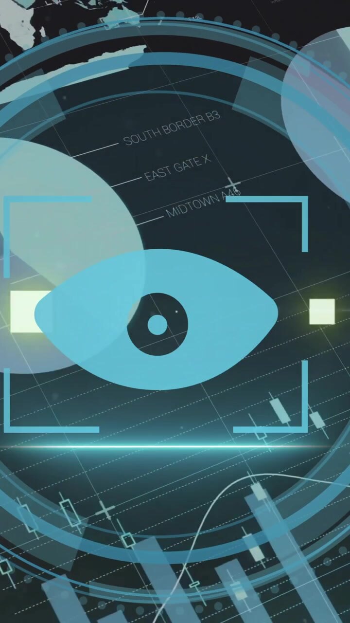 Animation af cybersikkerhedstekst og databehandling over mørk baggrund