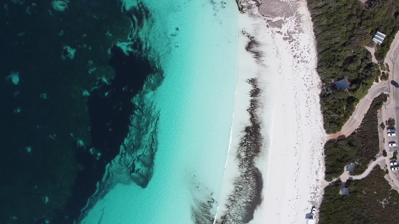 럭키 베이는 케이프 르 그랜드 국립 공원-4에 있는 호주 서부에 위치한 베이입니다.