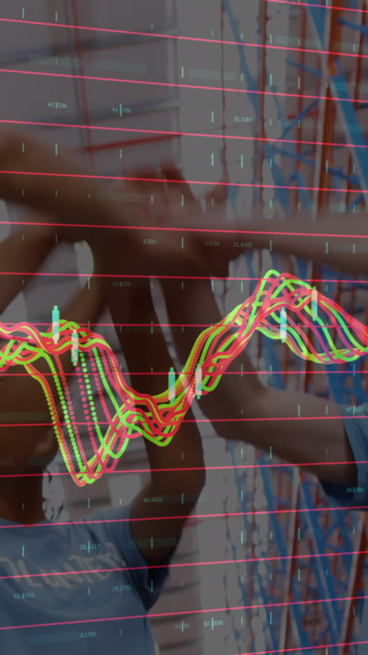 animación del procesamiento de datos financieros sobre diversos voluntarios en el almacén