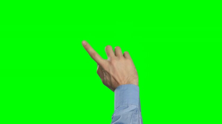 Mano di un uomo che tocca uno schermo digitale 4k