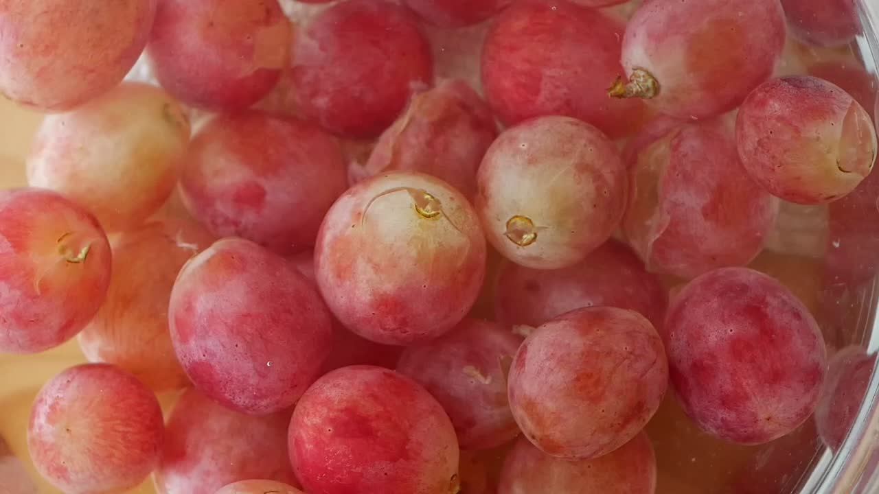 Primo piano di uva rossa
