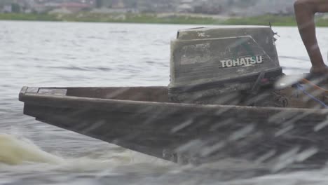 boat on river nigeria 09