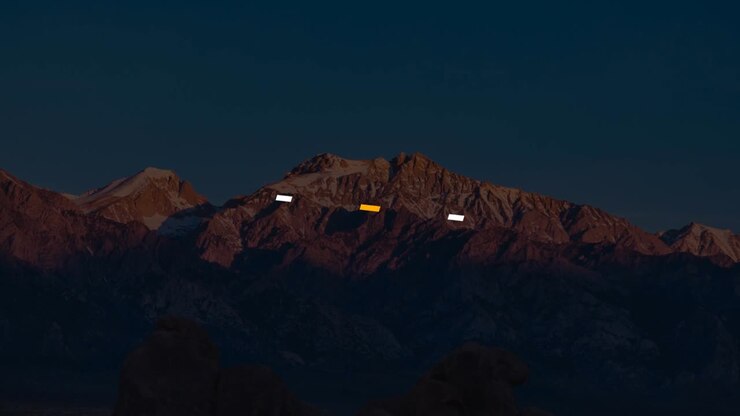 Inspirational Mountains at Sunrise/Sunset