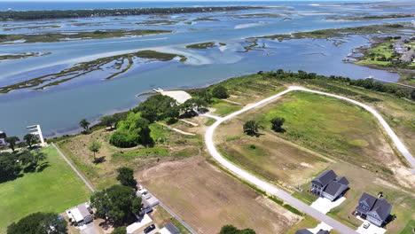 Toma-Aérea-Del-Sitio-De-Excavación-Arqueológica-De-Una-Aldea-Nativa-Americana,-Drone-Giratorio