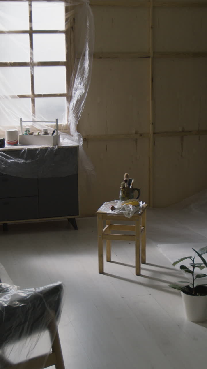 Interior scene with furniture and plants