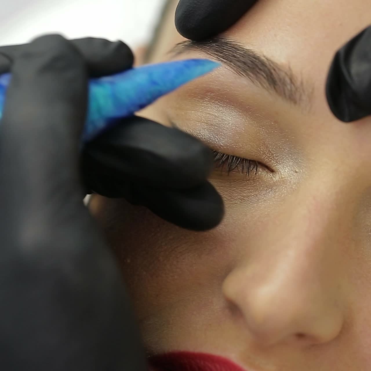 trabajo de microblading de cejas