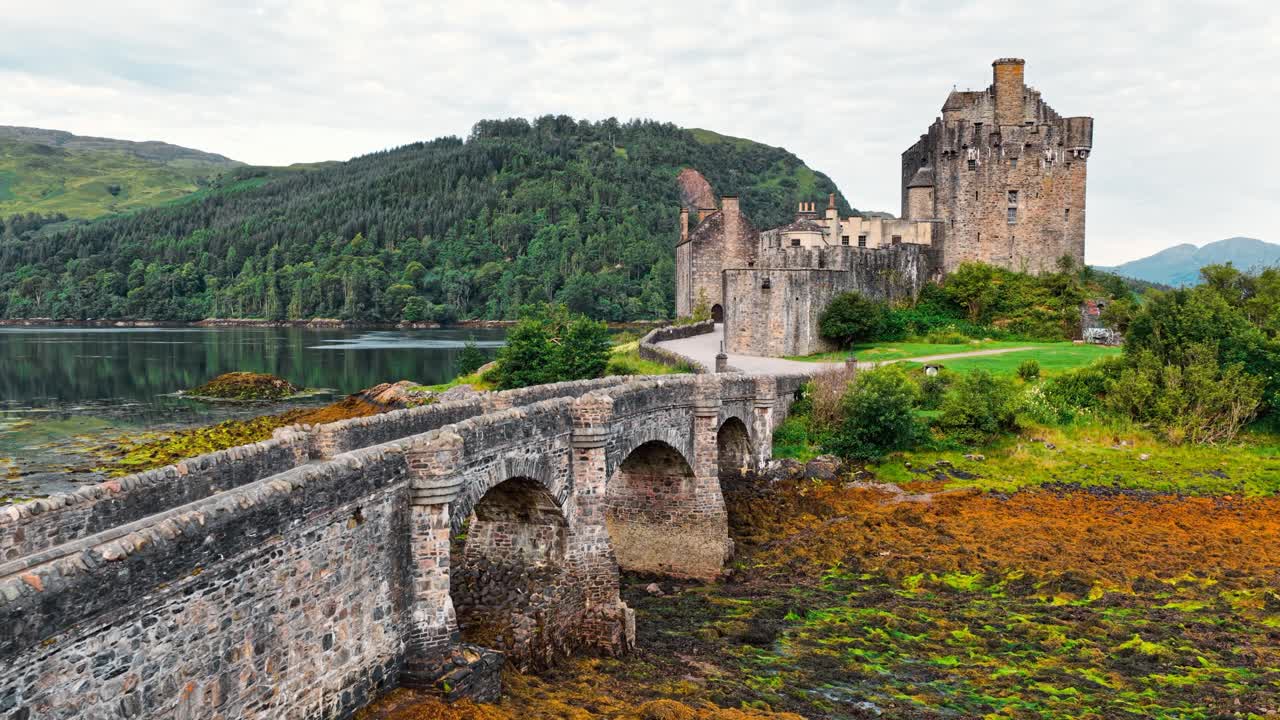 castelo de eilean donan na escócia