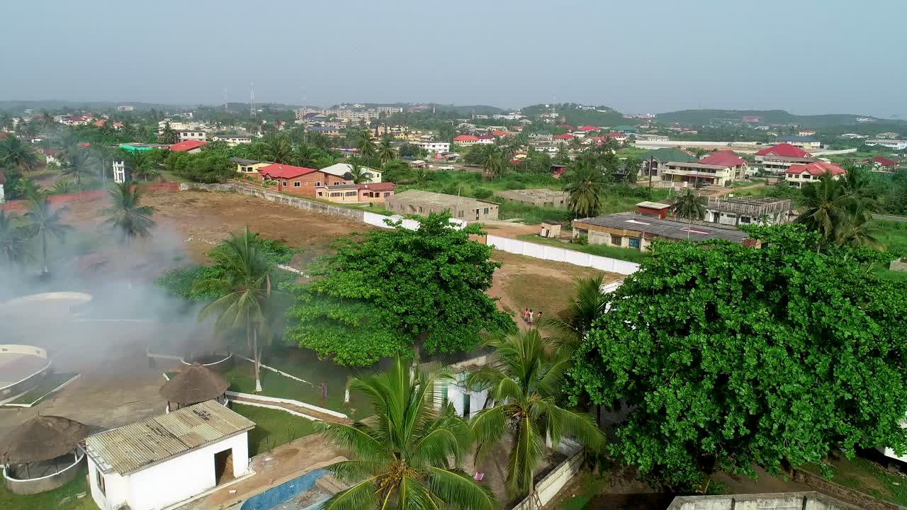 Using the title numbering of the footage name, you can find similar footages shot at the same location at different angles and more