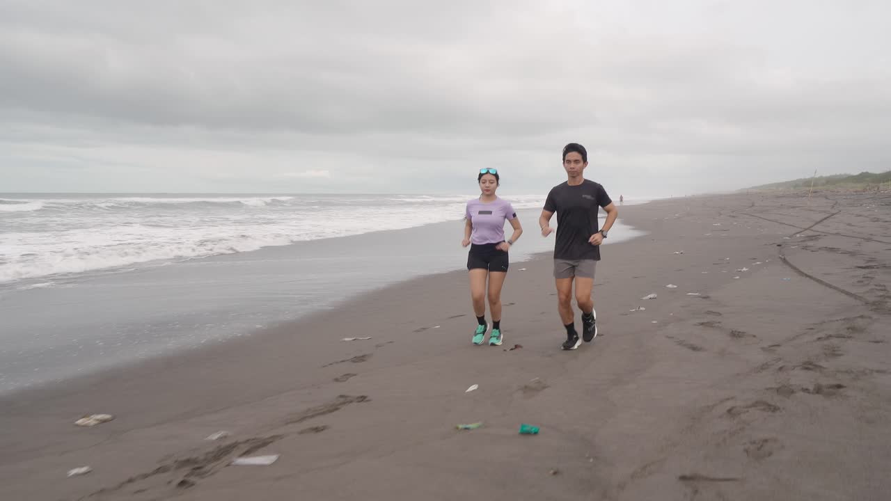 해변에서 실행하는 몇