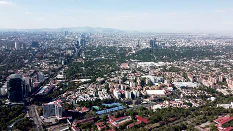 Vista-Aerea-De-La-Ciudad-De-Mexico-Desde-La-Unam