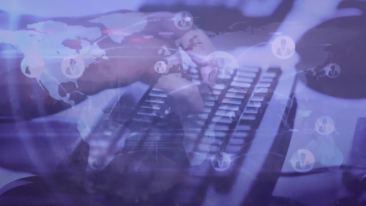 연결 네트워크의 애니메이션과 컴퓨터에서 타이핑하는 사람에 대한 데이터 처리