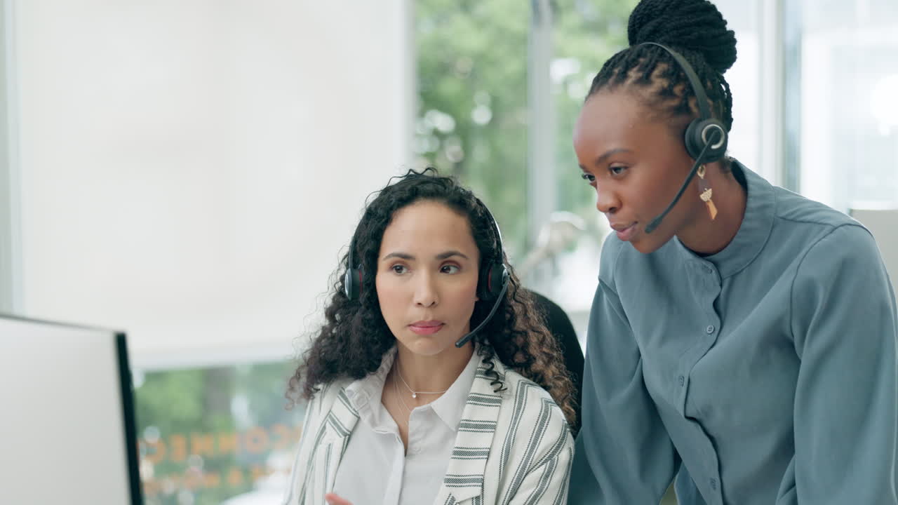 centro de llamadas, capacitación y gente de negocios