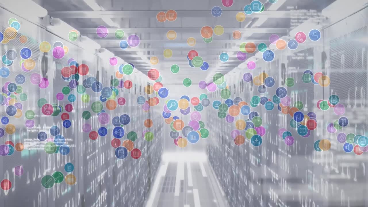 디지털 아이콘의 애니메이션과 백그라운드에서 컴퓨터 서버를 통해 데이터 처리