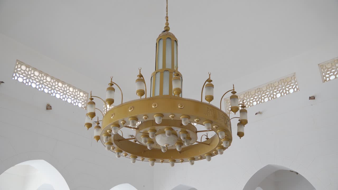 샤름 알 셰이크 모스크의 큰 들리어.