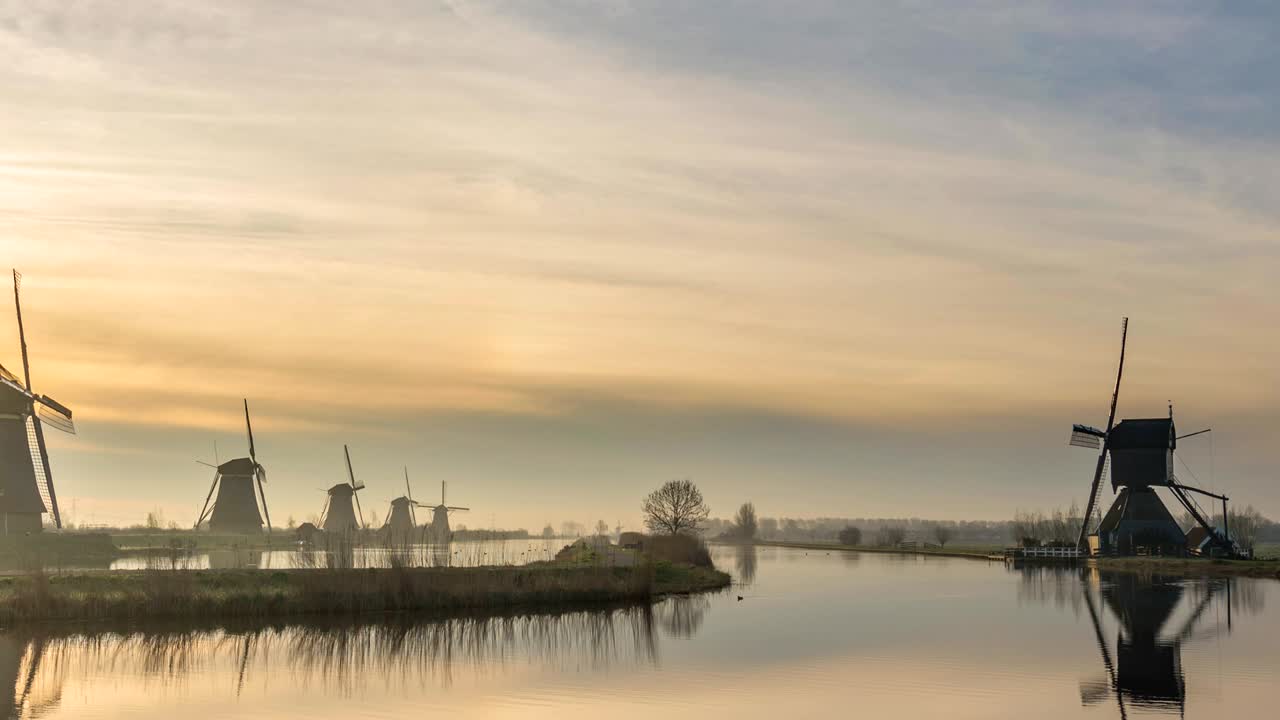 네덜란드 윈드밀: 킨데르디크 마을에서 해가 뜨는 타임스, 4k 타임 스