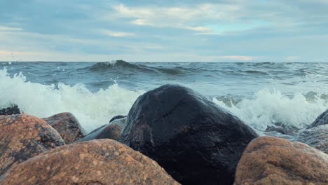 Waves-hitting-rock.-Calm-sea-waves