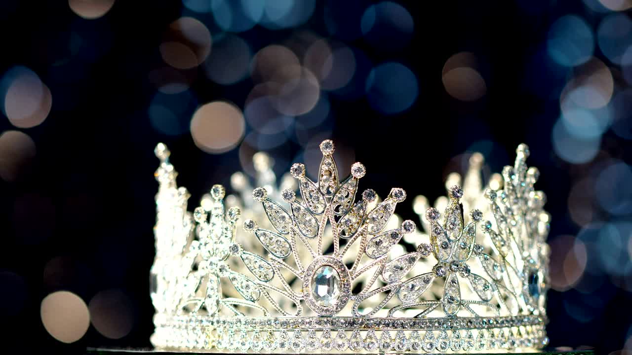 다이아몬드 실버 크라운 미스 페이젠트 미인 대회