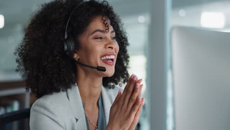 Happy-woman,-face-and-consulting-in-call-center