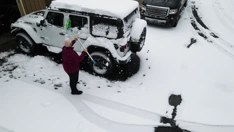 Cepillado-De-Fuertes-Nevadas-De-Un-Vehículo