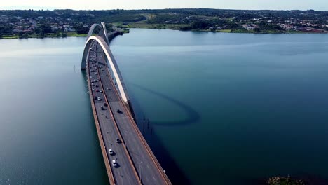 busy traffic over juscelino kubitschek bridge across paranoa lake