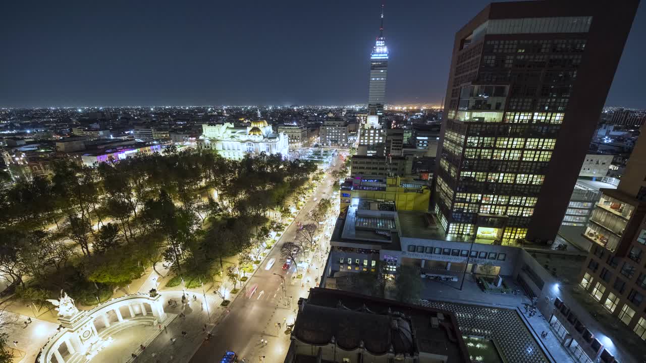 Time lapse of the Alameda Central park, Palacio de Bellas Artes and Torre Latinoamericana. Historic Center of Mexio City