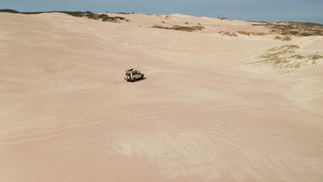 Wild-tour-with-4WD-vehicle-in-the-sand-dunes