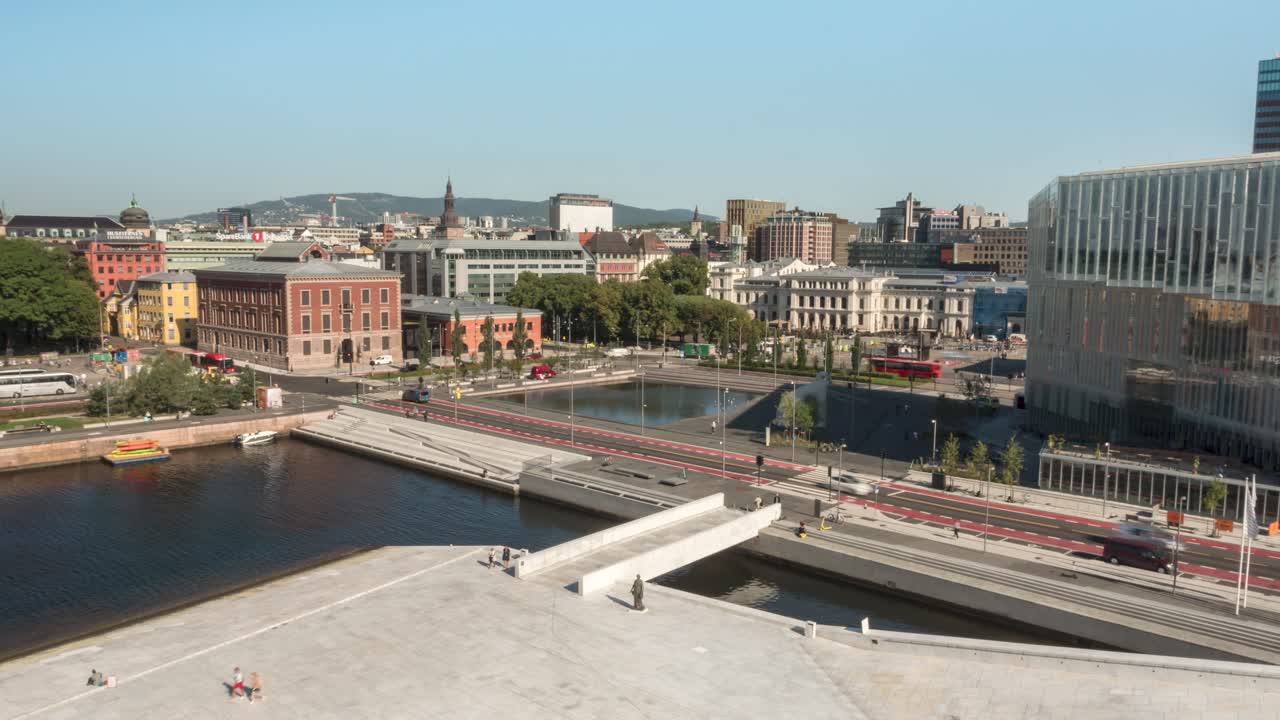 la ópera de oslo operahuset y la arquitectura del centro de la ciudad lapso de tiempo en verano