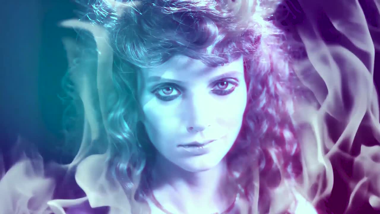 Questo potente modello per Premiere Pro include 420 effetti animati moderni e graficamente accattivanti