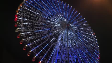 tempozan giant ferris wheel in osaka japan