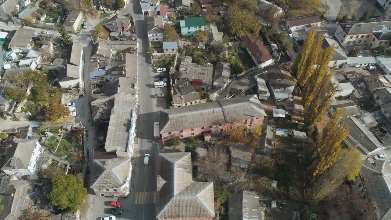 작은 마을 의 공중 에서 볼 수 있는 모습