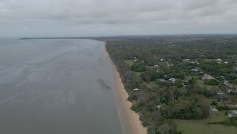 Hermoso-Paisaje-De-Playa-Y-Paisaje-Marino-En-Hervey-Bay