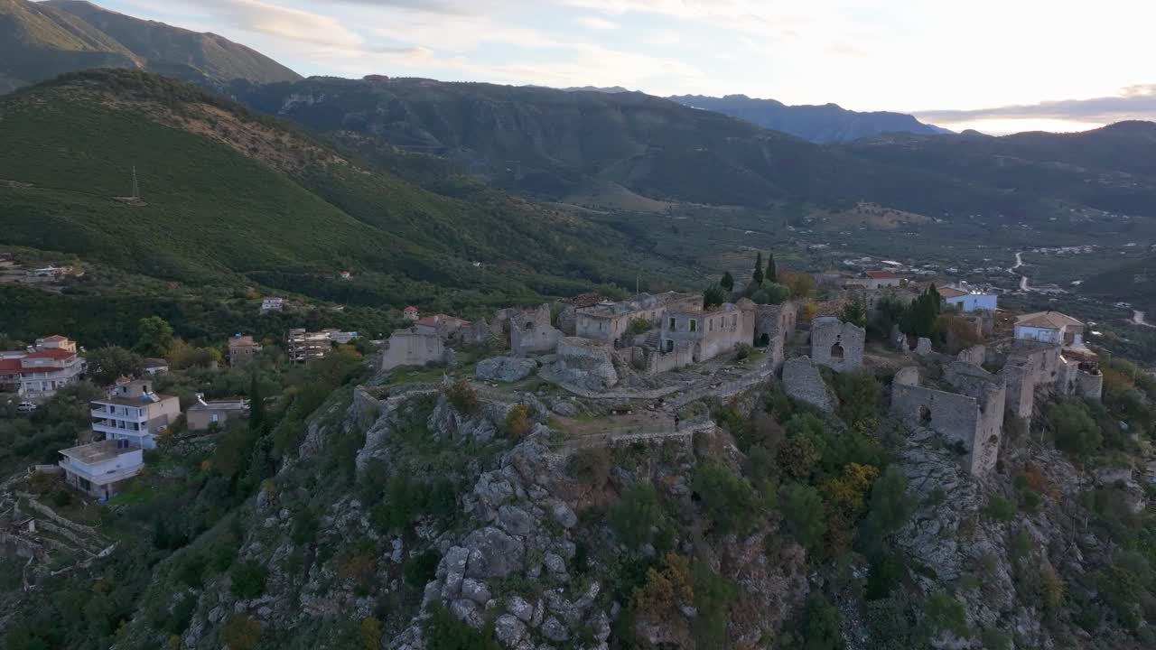 Tesoro Mediterraneo di Himara: Alba al Castello di Himara