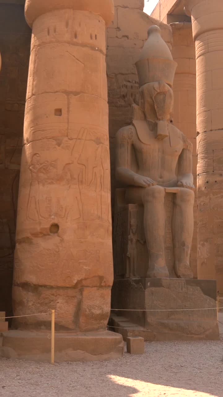 Tempio di Luxor: un viaggio attraverso l'antico Egitto