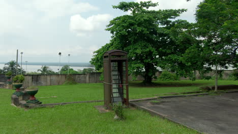 Oldest-phone-booth-in-Nigeria,-Located-in-Calabar