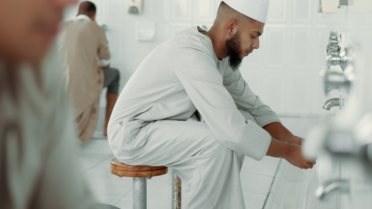 Muslim, hygiejne og mænds rituelle vask før bøn