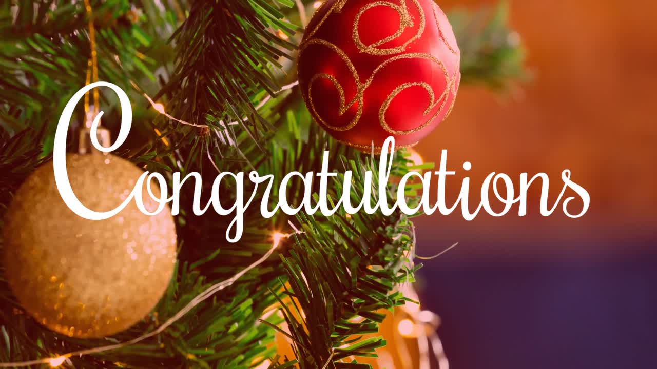 animazione di testo in quarantena su triangolo con donna con maschera sulla strada della città.