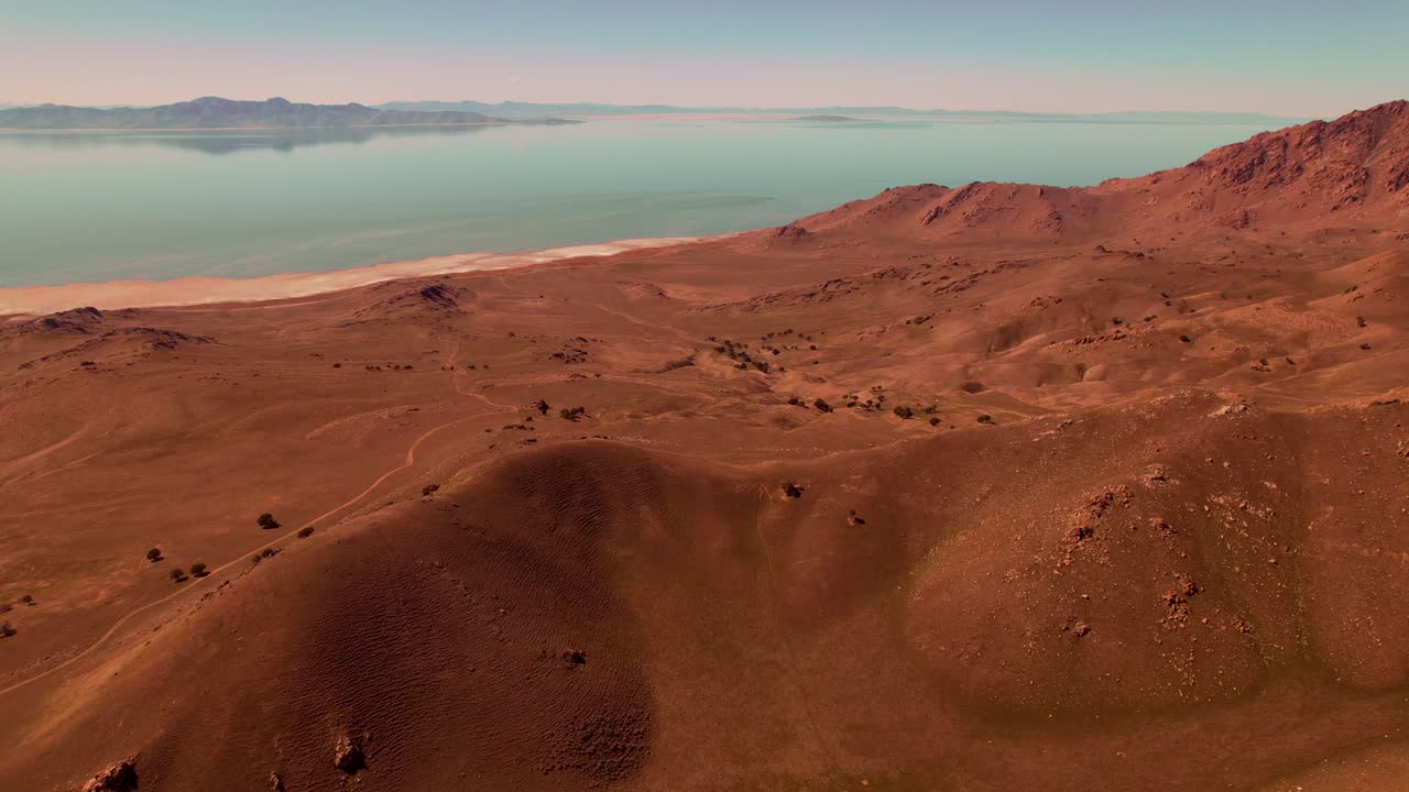 솔트레이크시티 (utah) 근처의 안로프 파크 (antelope park) 의 산의 공중 풍경